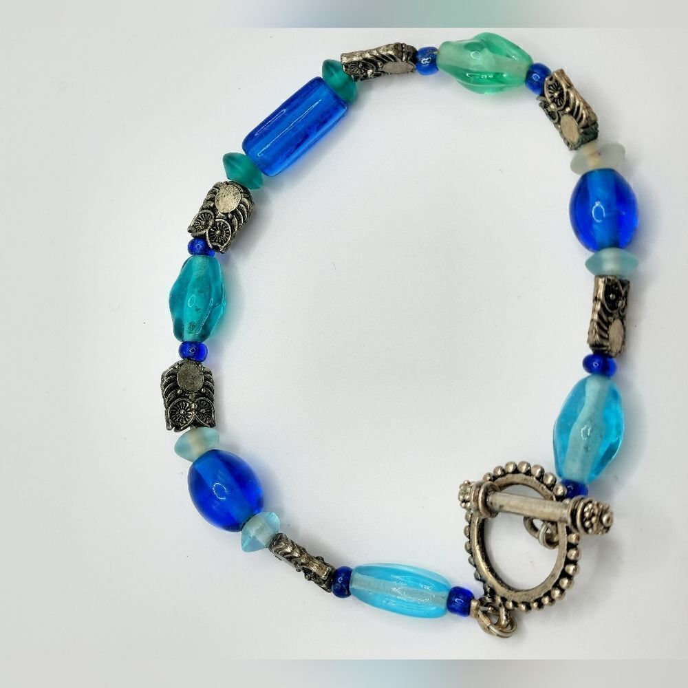 Blue green owl beaded bracelet